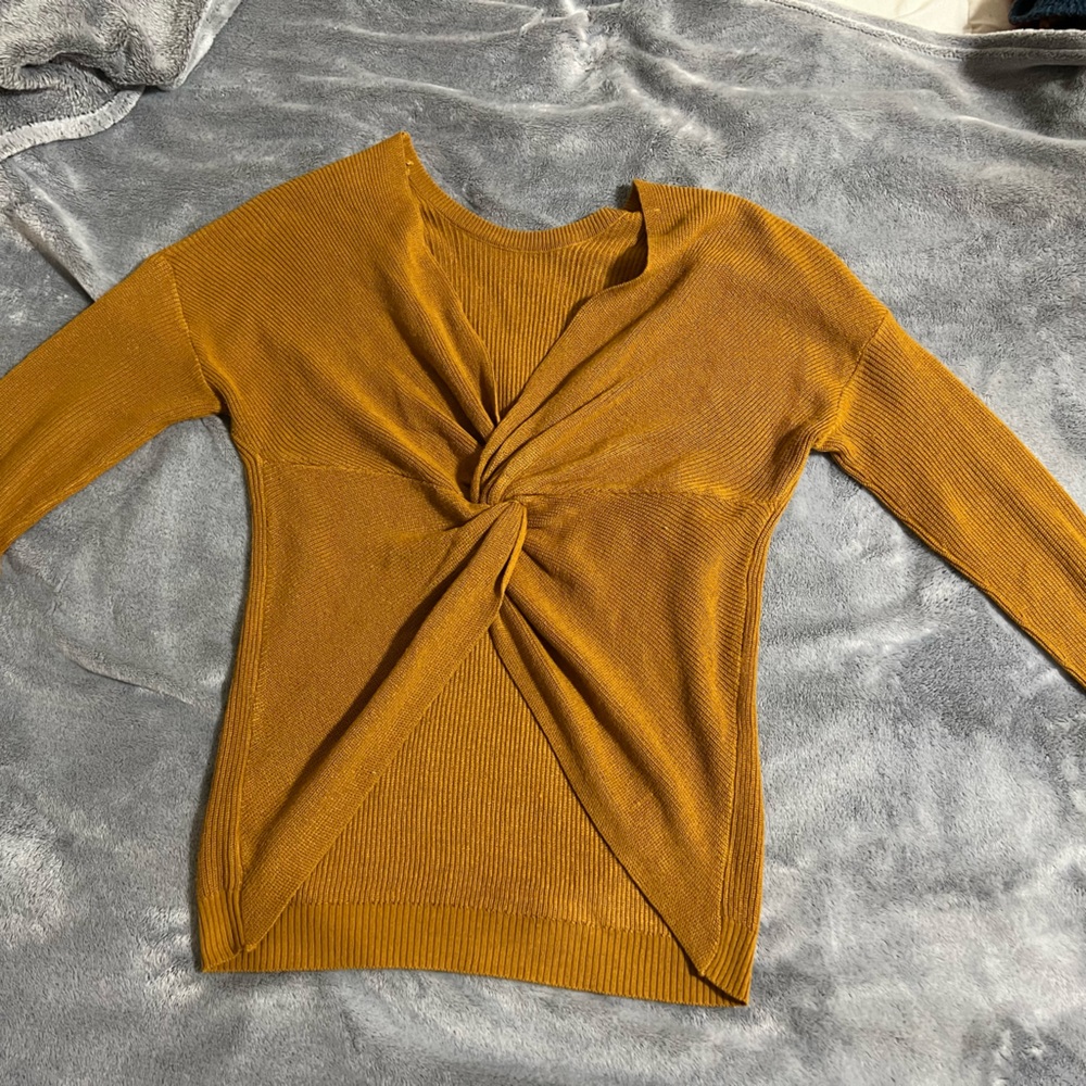 Long sleeve knit sweater